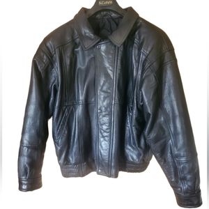 Vintage North Beach Leather Michael Hoban Mens Black Leather Bomber Jacket. S: L